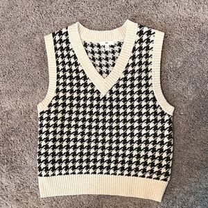 bp Black and Cream Houndstooth Knit Sweater Vest